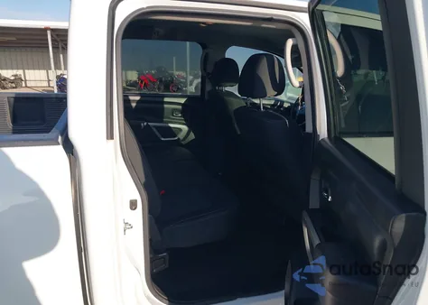 2018 Nissan Titan Sv z USA, uszkodzony, nr VIN 1N6AA1EK6JN545882
